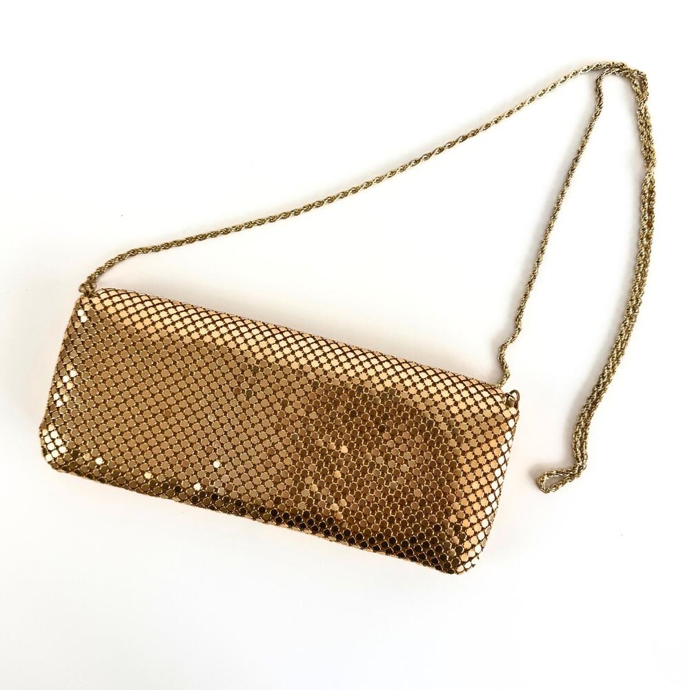 La Regale Gold Mesh Evening Clutch Chain Strap